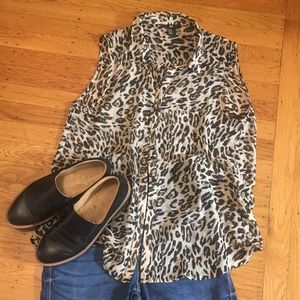 H&M sleeveless blouse 10